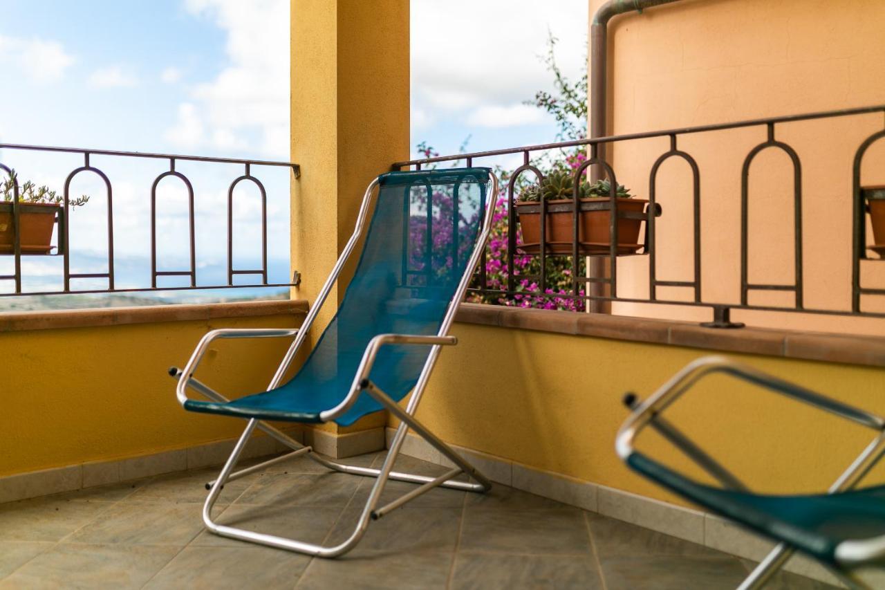Appartamento Con Piscina 03 Trinità dʼAgultu 외부 사진