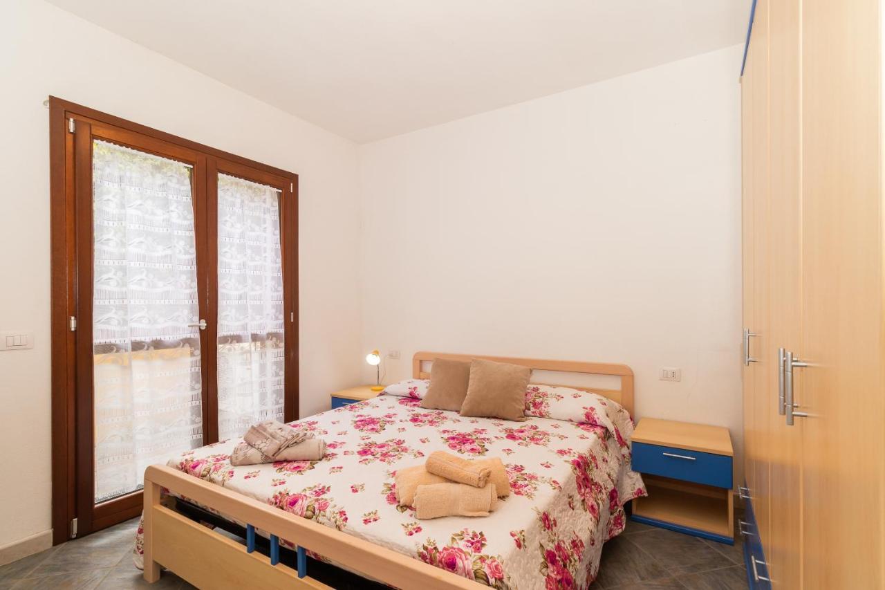 Appartamento Con Piscina 03 Trinità dʼAgultu 외부 사진